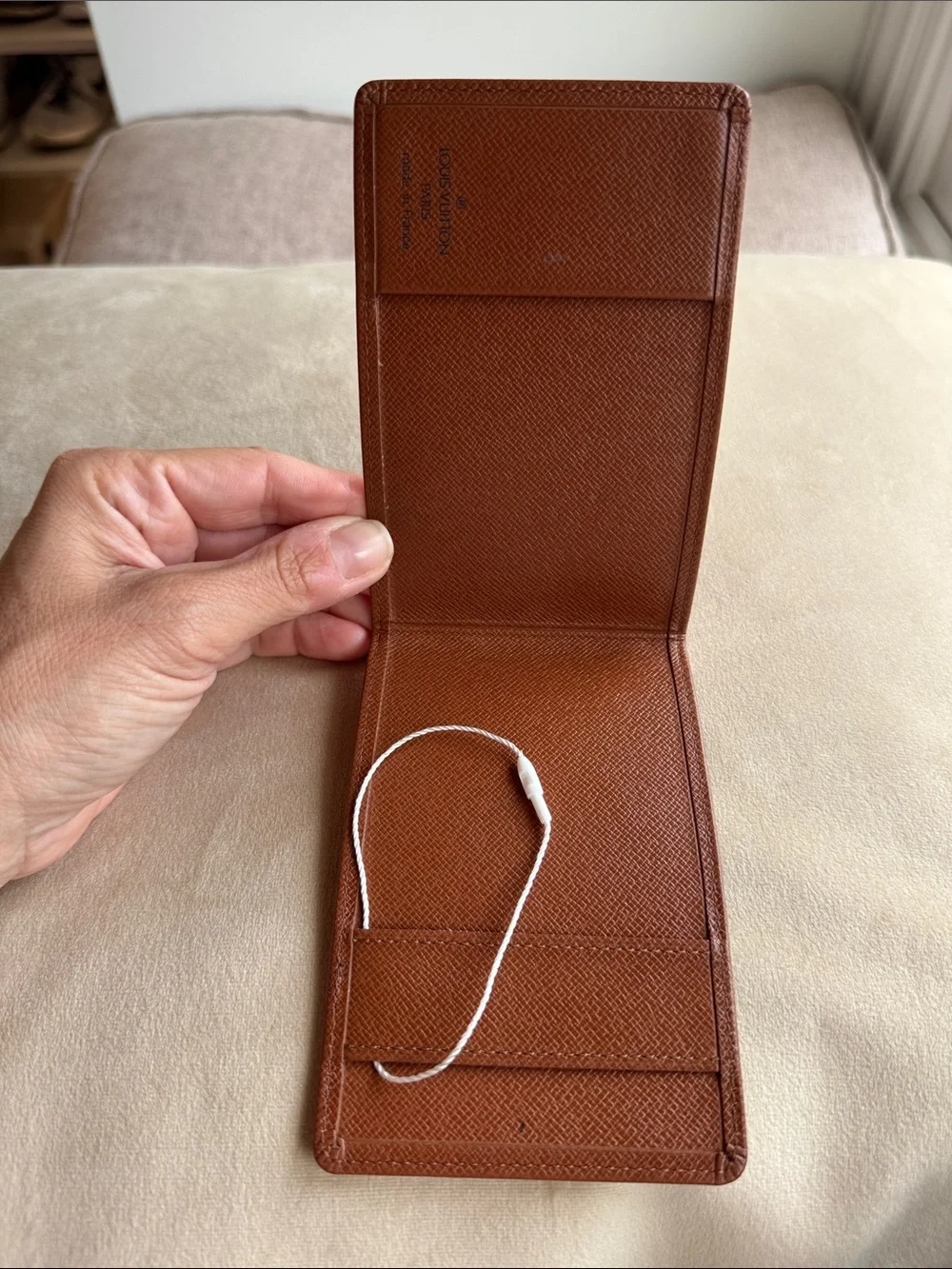 VINTAGE LOUIS VUITTON MONEY FOLD